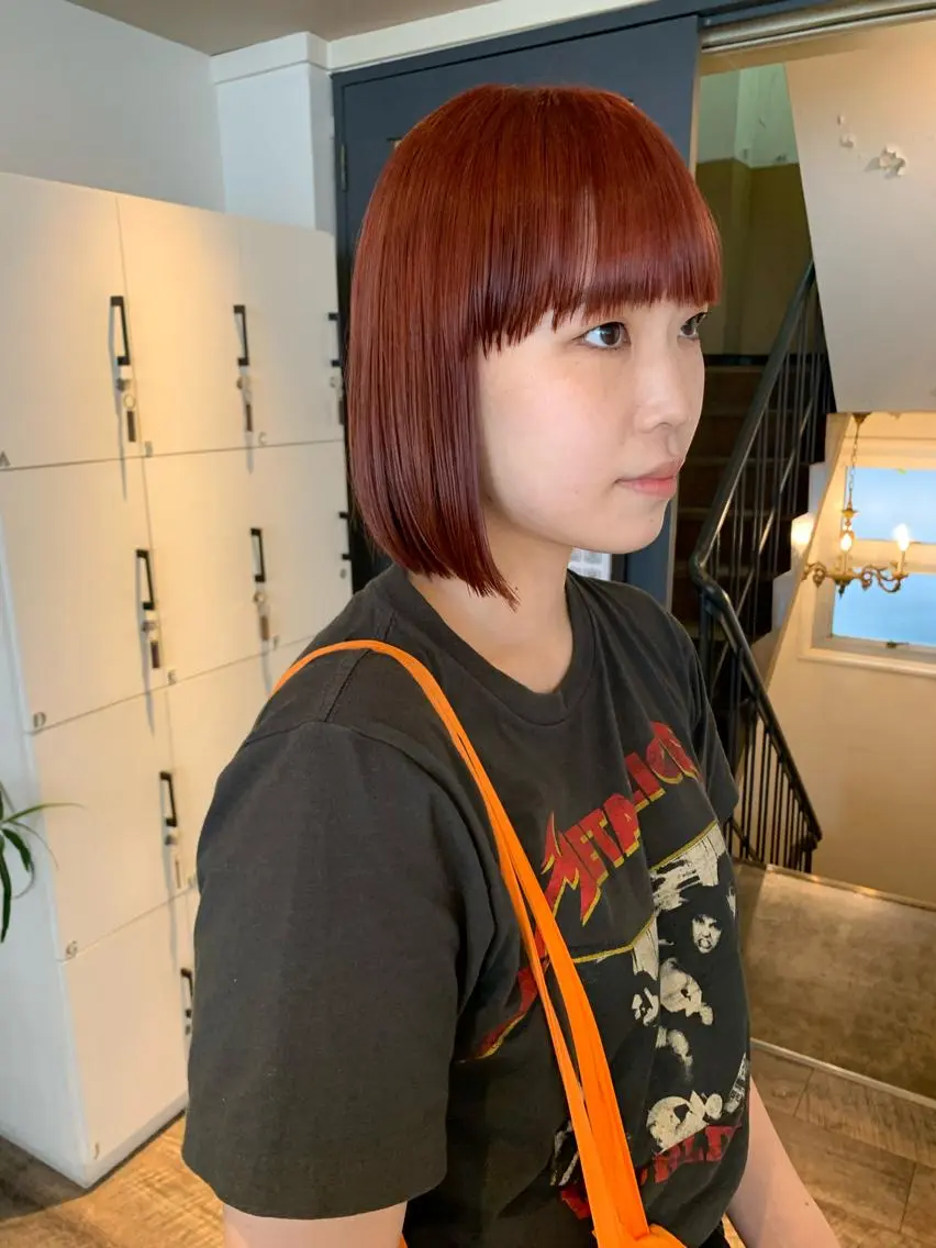 ショート カラー パーマ ヘアアレンジ メンズ キッズ ネイル マツエク・マツパ レッドカラー ボブ 赤色 ウルフレイヤーカット /チヒロのヘアスタイル