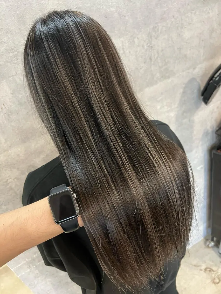 カラー ハイライトカラー 寺嶋 貴大のヘアスタイル