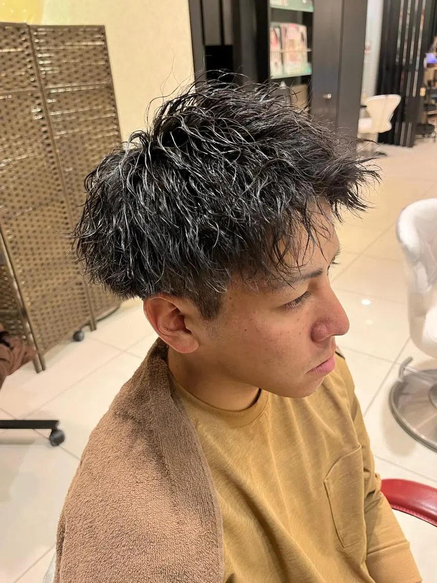 パーマ メンズ カット パーマ トリートメント ヘアセット EARTH勝田台 吉永嵐のヘアスタイル