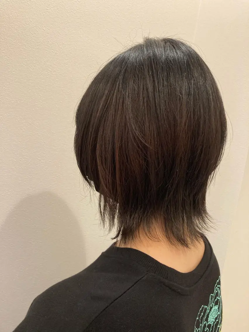 ショート ウルフカット 佐藤 睦月のヘアスタイル