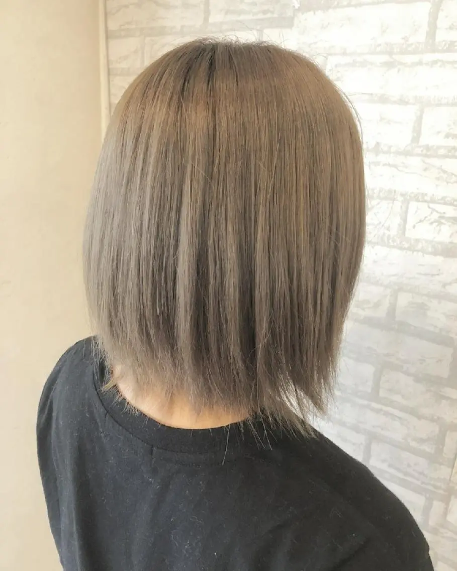 ミディアム カラー RU RIのヘアスタイル