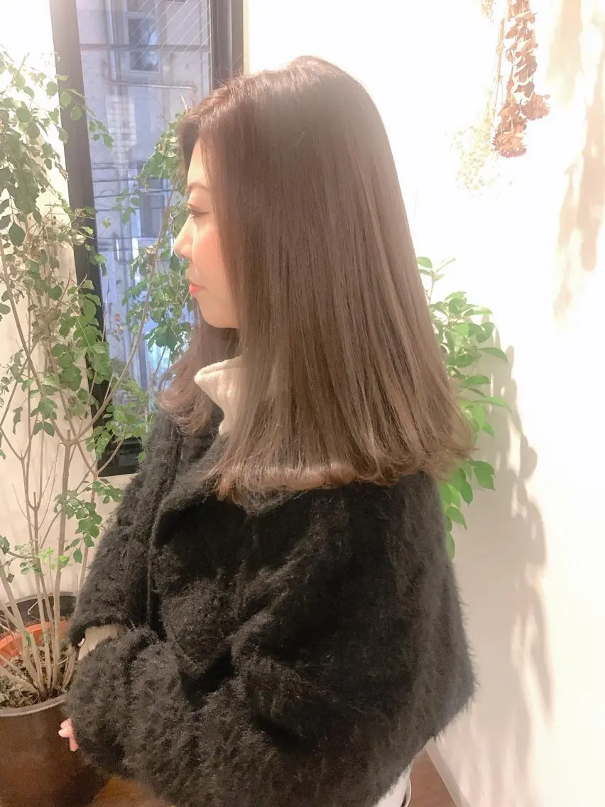 セミロング 羽エクステ🪽 🤍まき🤍のヘアスタイル