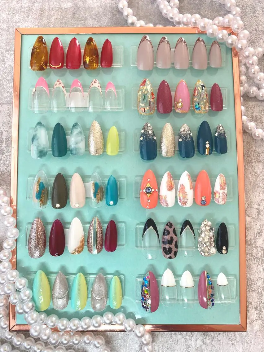 カラー ネイル nailsalon Mimilyのネイルデザイン