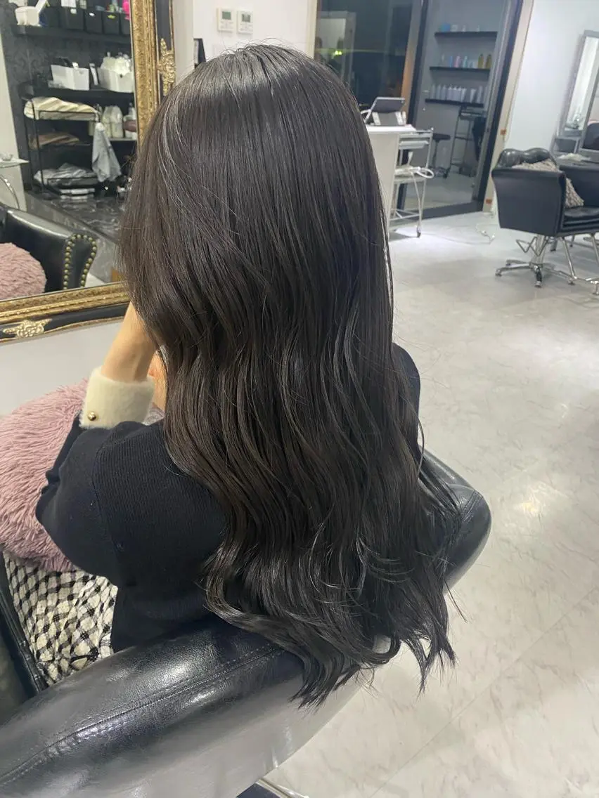 ロング ヘアカラー 川村 涼介のヘアスタイル