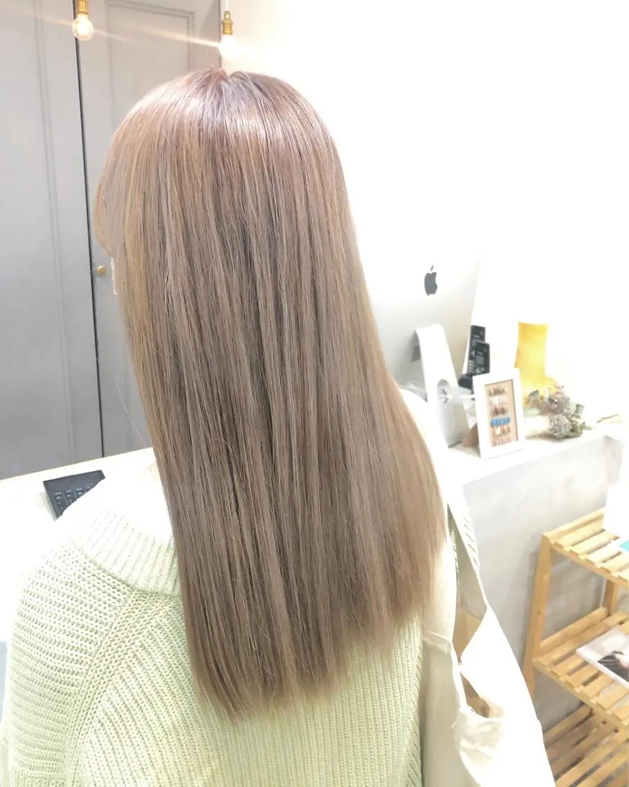 ロング Ravo 西村 優花のヘアスタイル