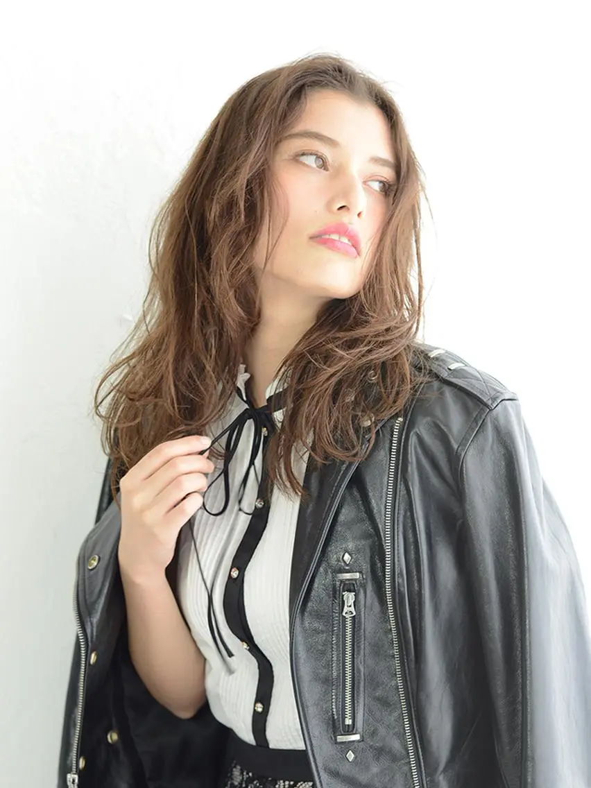 セミロング designer ITOのヘアスタイル