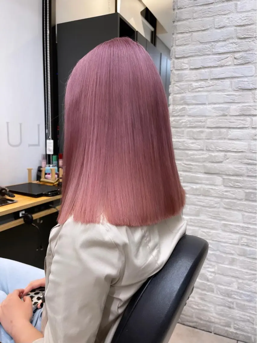ミディアム カラー 韓国レイヤー×艶髪 ハイトーンRyukiのヘアスタイル