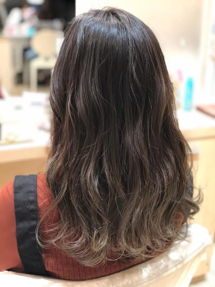 セミロング ヘアカラー トリートメント 🤍美髪改善職人🤍 高橋　臣介 店長のヘアスタイル
