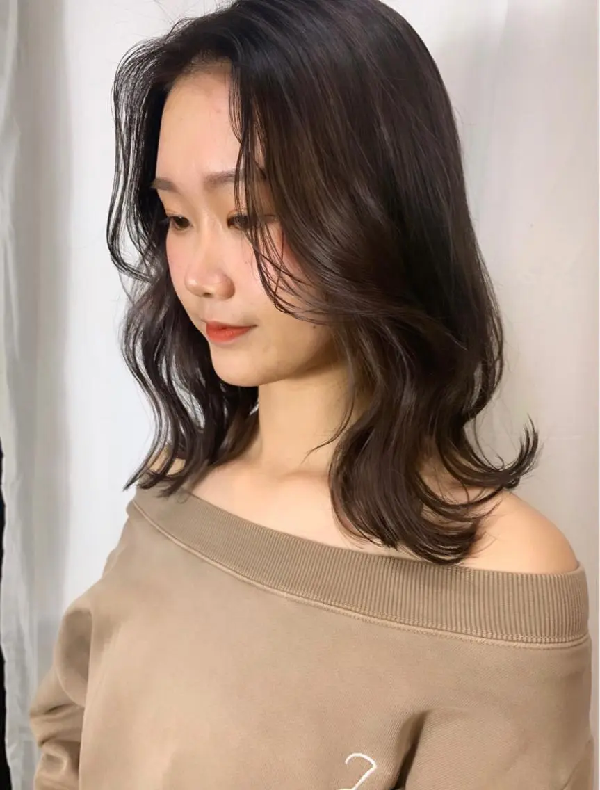 ミディアム カラー ヘアアレンジ 髙塚碧🇰🇷 韓国ヘア🎗️のヘアスタイル