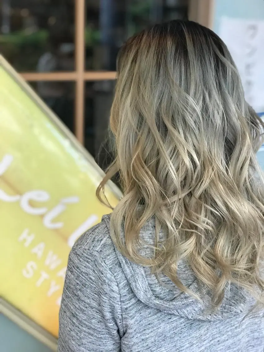 ロング カラー ヘアアレンジ 結婚式・ブライダル アッシュ バレイヤージュ ベージュカラー ブリーチ 溝部裕太Hair salon808代表のヘアスタイル