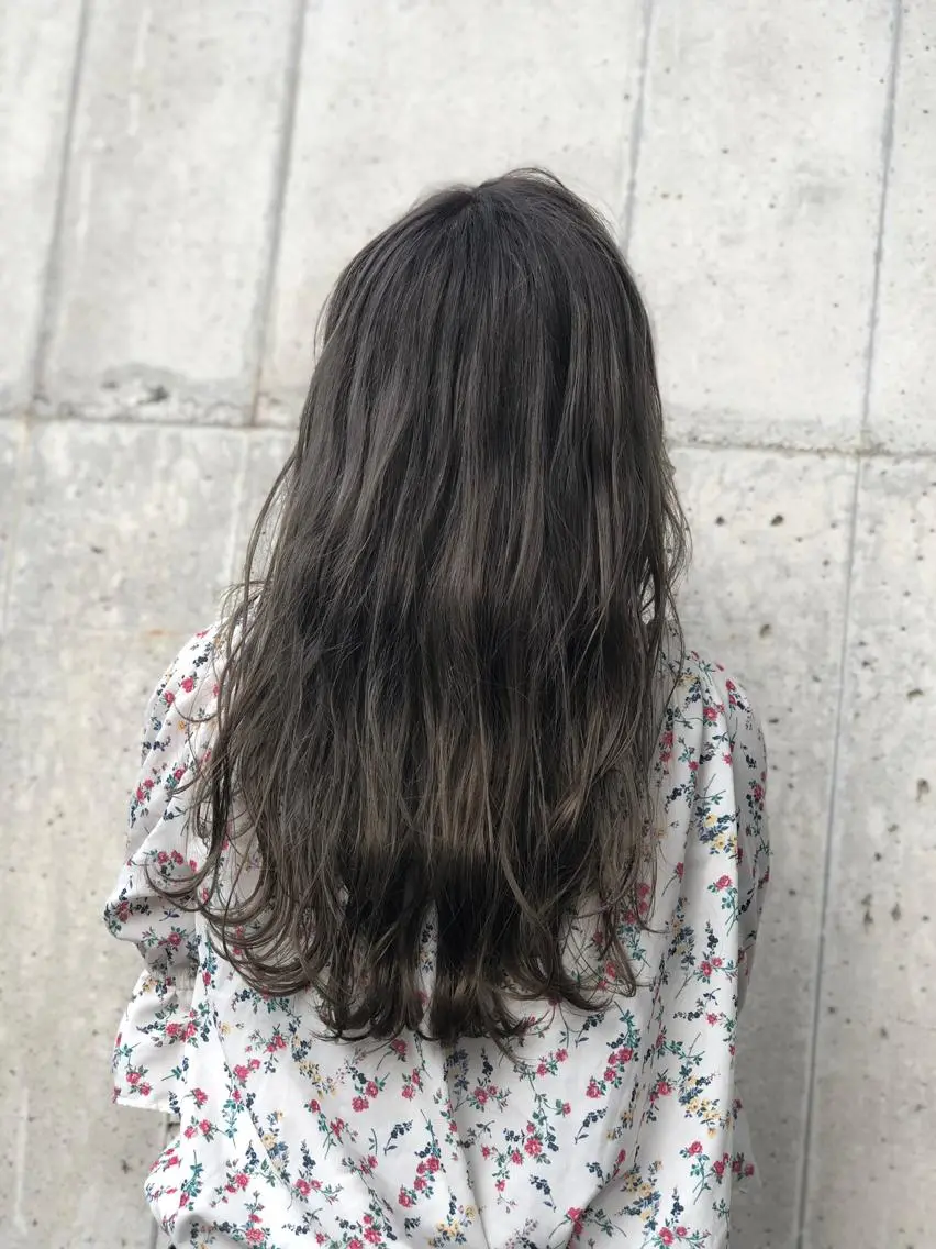 ロング カラー ヘアカラー トリートメント 及川 祐輔のヘアスタイル