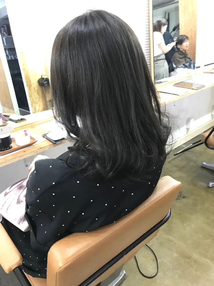 ミディアム カラー ダークグレー カット ヘアカラー トリートメント 💎髪質改善💎 デザイナーshinのヘアスタイル