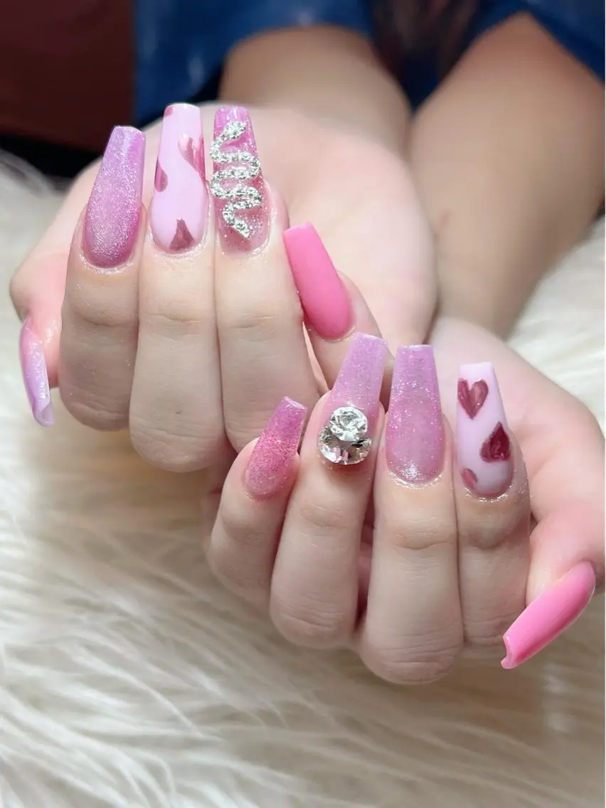 ネイル ピンク スカルプ専門店 Feelのネイルデザイン