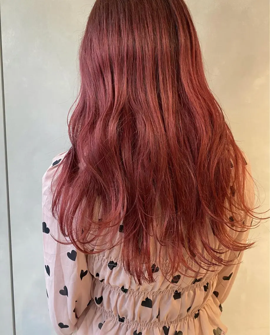 ロング カラー ヘアアレンジ ピンクカラー カット ヘアカラー La.miu 八王子のヘアスタイル