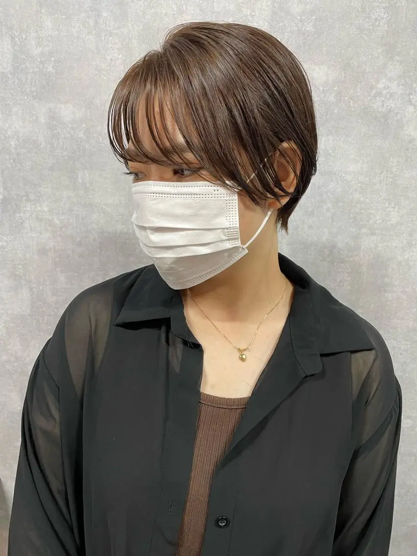 ショート 切りっぱなしボブ ショートボブ ハンサムショート 丸みショート アッシュ モテ髪/ボブ/ショー ト/アダチフウトのヘアスタイル