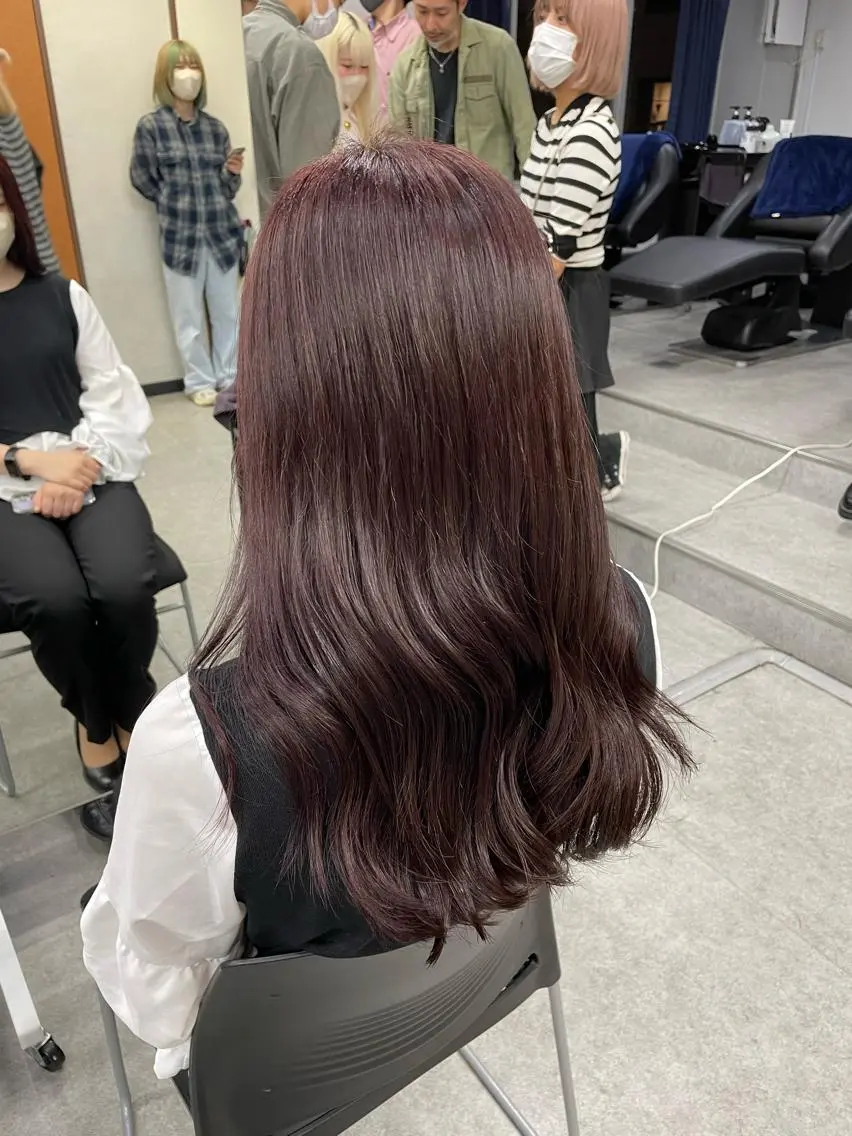 セミロング ヘアカラー トリートメント ハイトーン 横浜💞ミオのヘアスタイル