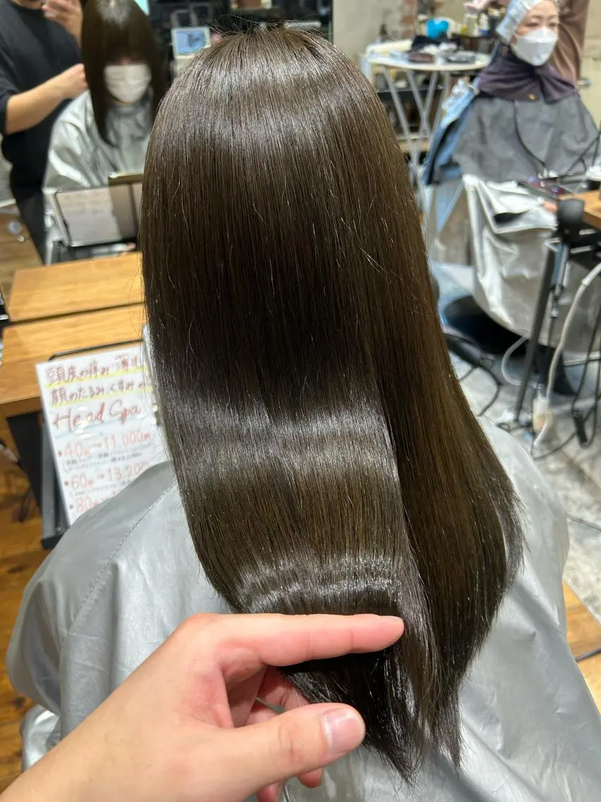 ロング カラー パーマ バレイヤージュ ブリーチ ケアブリーチ ダブルカラー ハイライトカラー カット ヘアカラー 縮毛矯正 トリートメント 銀座✨レイヤーカット 顔まわり/坂本亜裟海のヘアスタイル