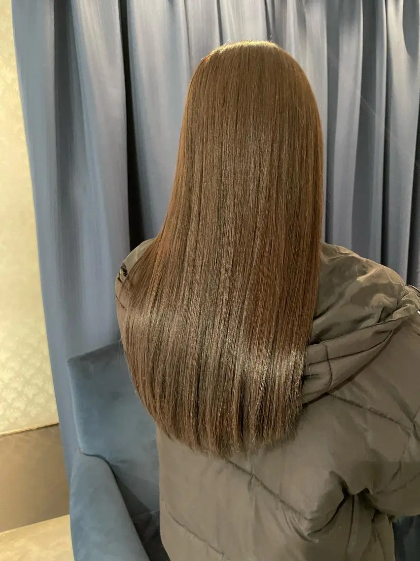 カラー はなざわ めいのヘアスタイル