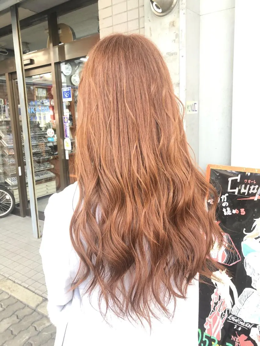 セミロング ヘアカラー ゆぴ☾‪/推しカラー /ハイトーンのヘアスタイル