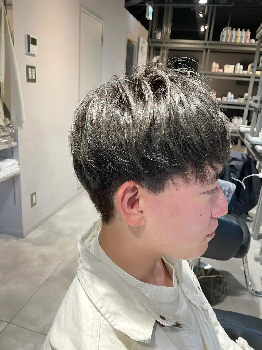 メンズ メンズブリーチ メンズハイトーン カット トリートメント レイヤー×髪質改善 ×透明感/杉田 圭のヘアスタイル