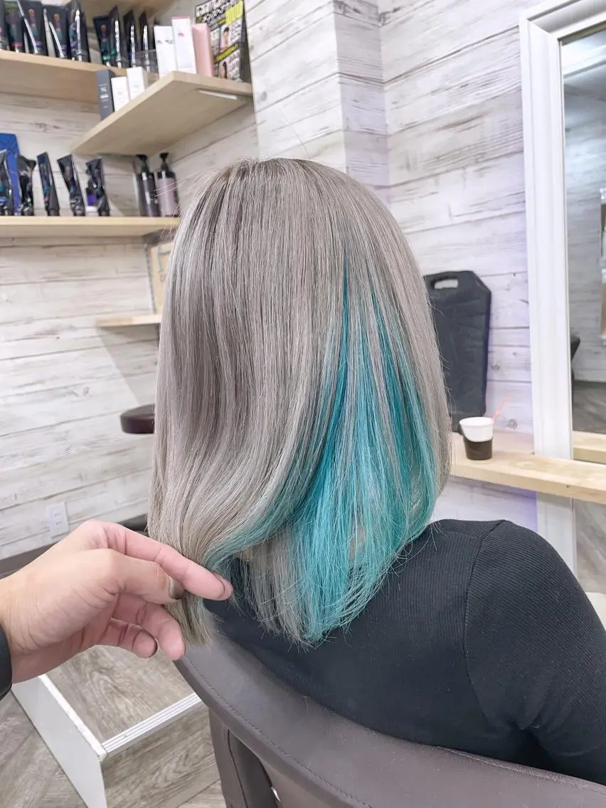 ミディアム カラー ブルーカラー グレージュ 北沢 隆のヘアスタイル