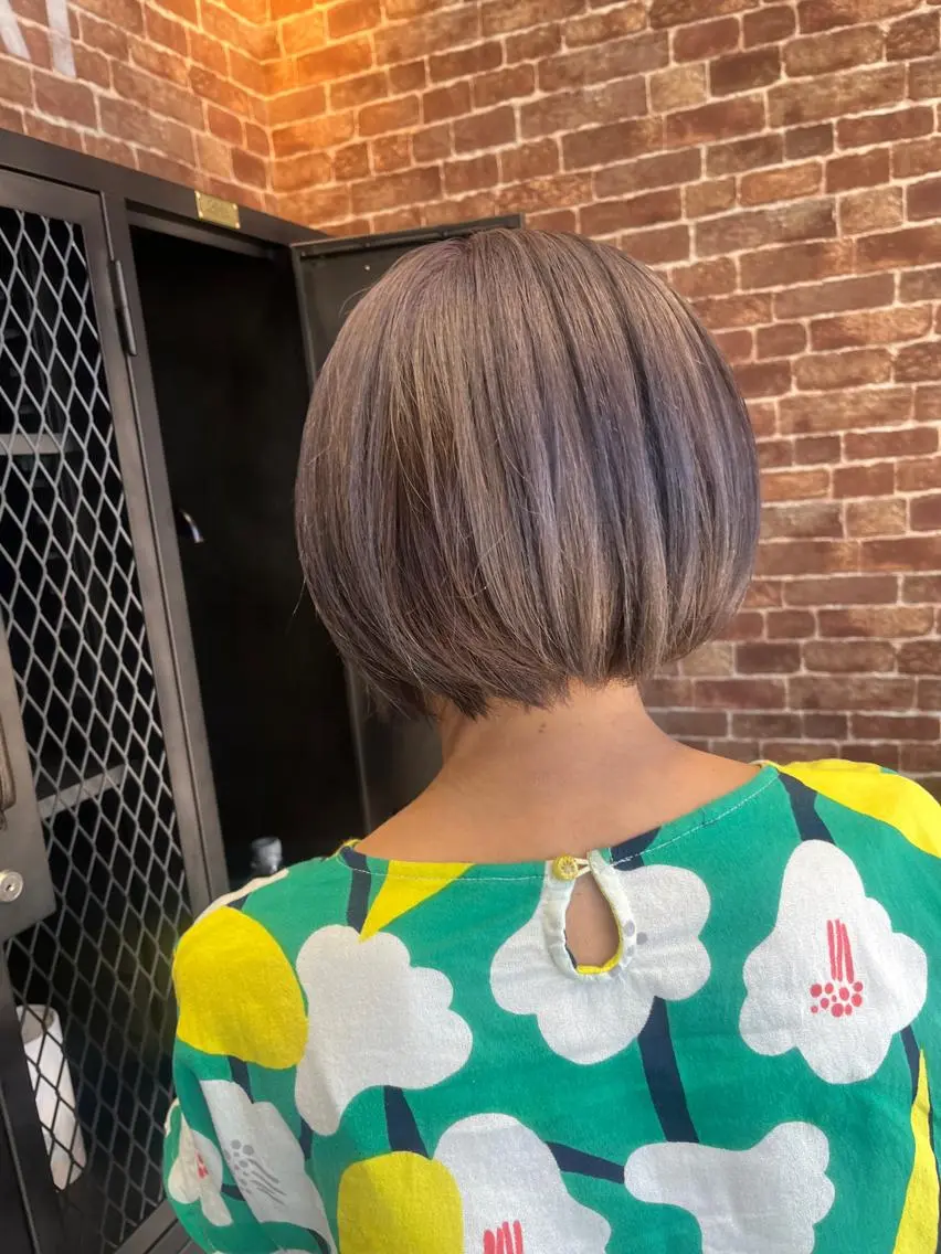ミディアム カラー パーマ ヘアアレンジ メンズ キッズ ネイル マツエク・マツパ アイブロウ メンズブリーチ メンズハイライト メンズインナーカラー メンズ韓国風 ブリーチ 久木原 ゆりのヘアスタイル