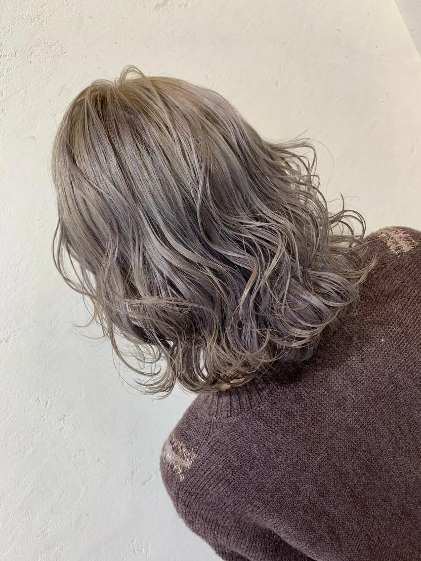 ミディアム カラー 天野 開のヘアスタイル