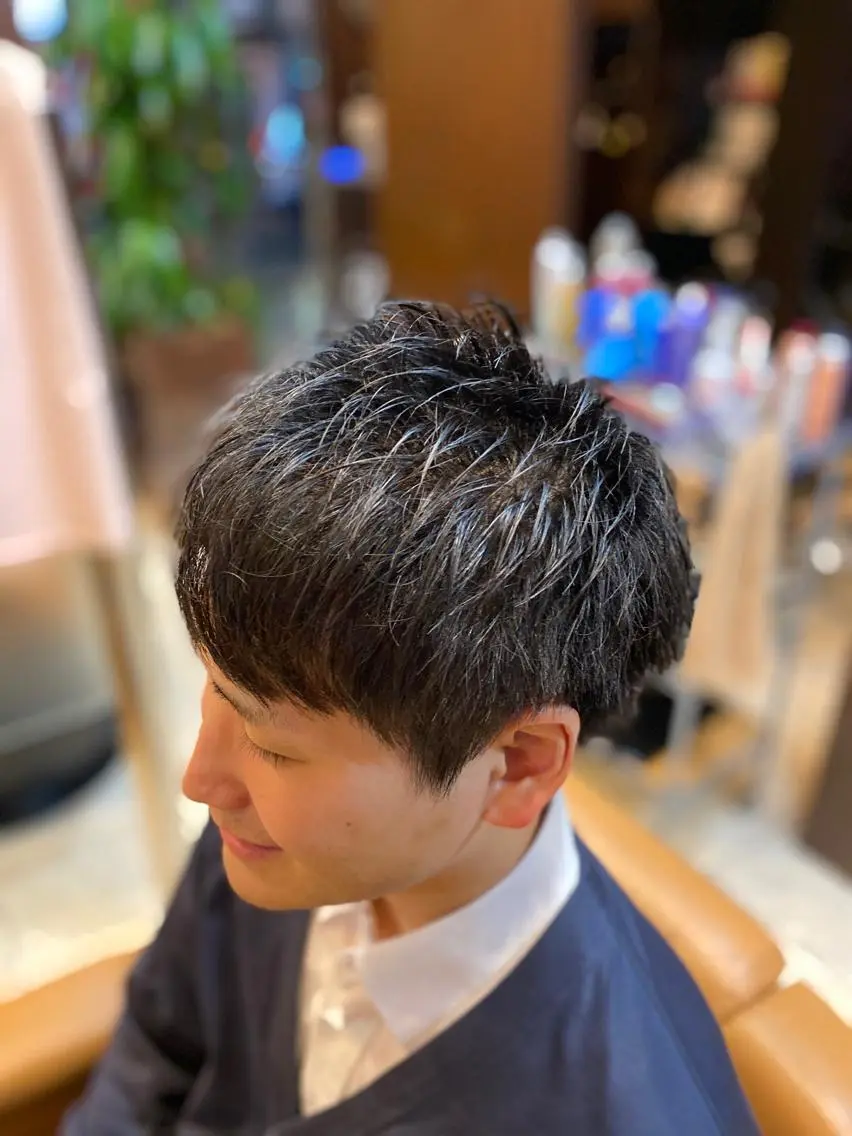 ショート カット パーマ 佐々木 宥人のヘアスタイル
