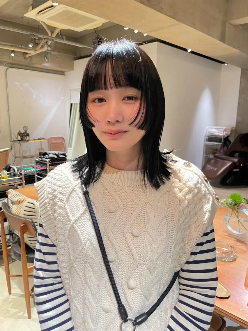 ミディアム くびれヘア 顔周りカット 聖 来のヘアスタイル