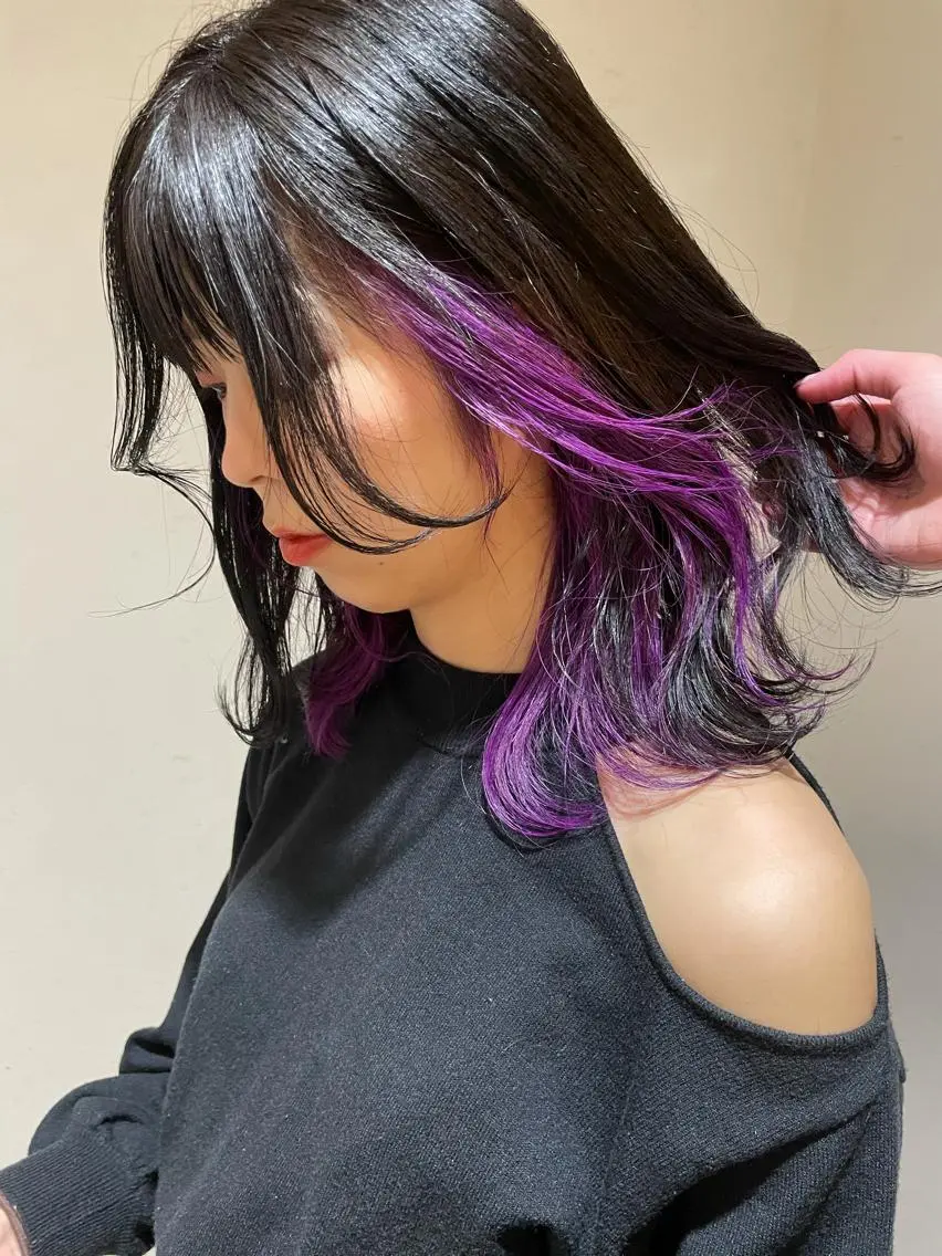ミディアム カラー インナーカラー パープルカラー ツノダ ルカのヘアスタイル