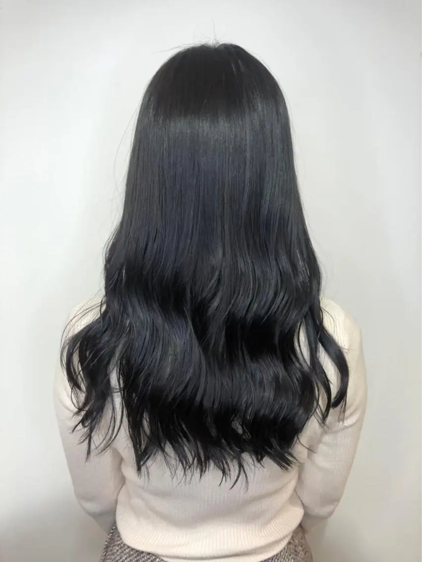 ロング カラー ダークグレー ダークグレージュ グレージュ 小川 美奈のヘアスタイル