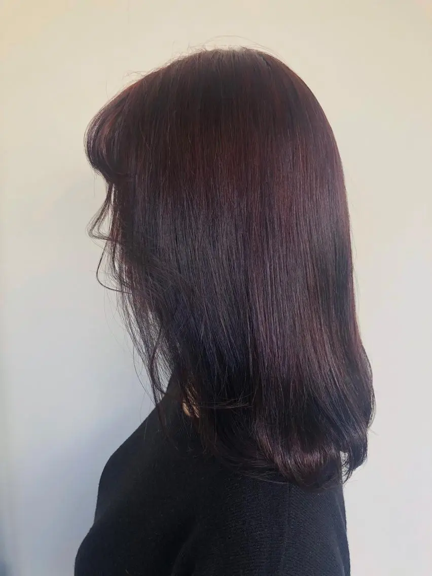 セミロング カラー レッドカラー オルチャンヘア Moca 〰️のヘアスタイル