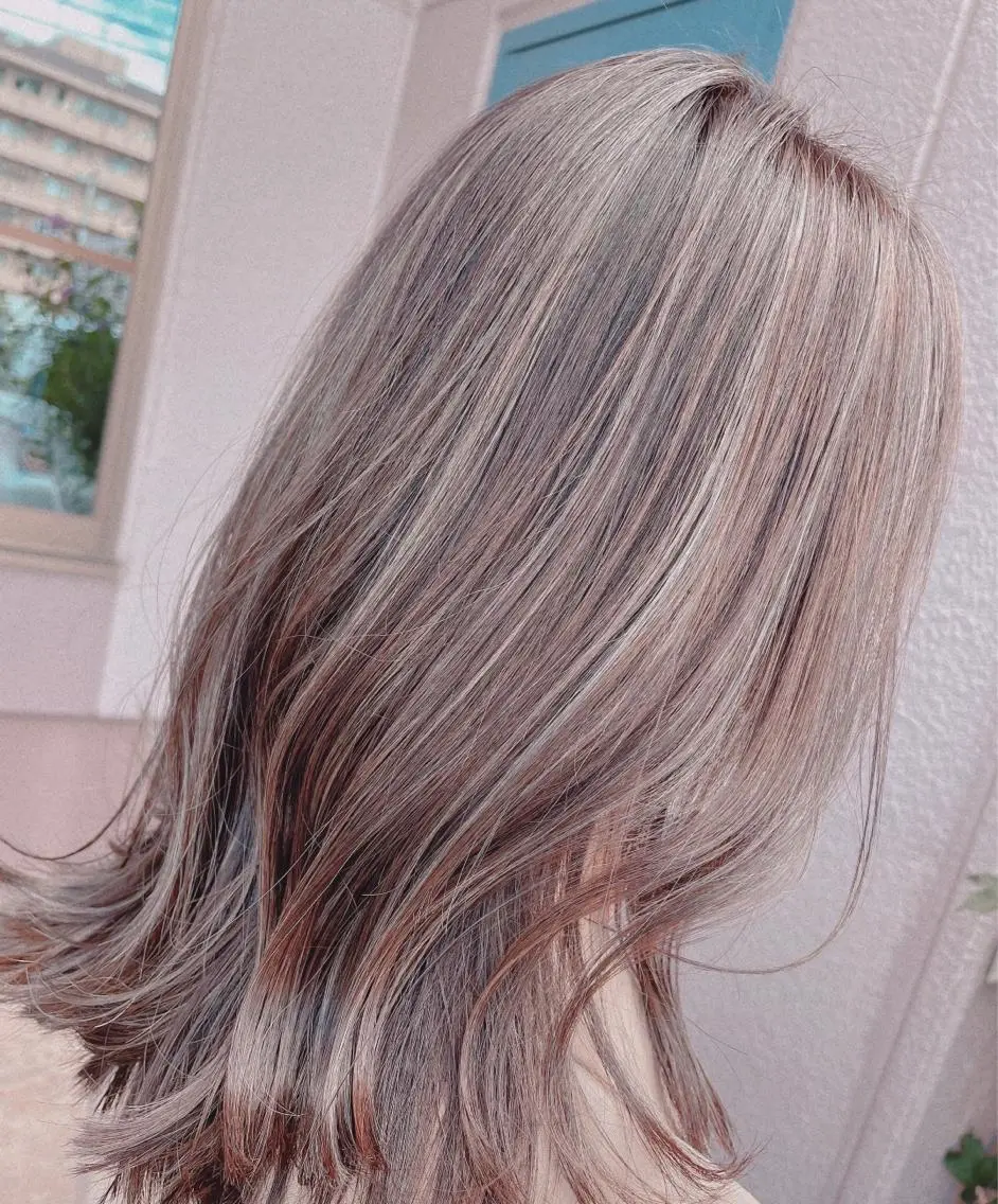 セミロング カラー ハイライトカラー ハイライト 🫧🕊️かたやま さきこ🕊️🫧のヘアスタイル