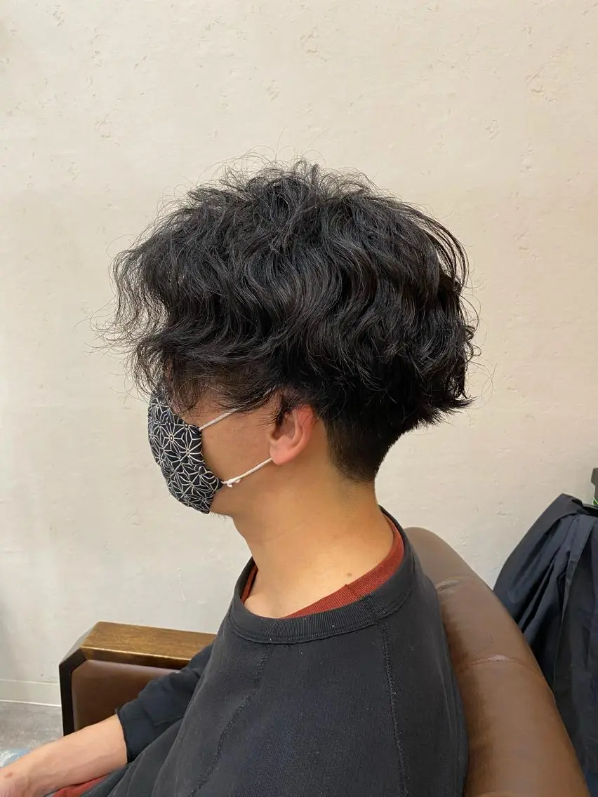 ショート パーマ メンズ メンズパーマ スパイラルパーマ 🟢NEGi🟣 🫧髪質改善のヘアスタイル