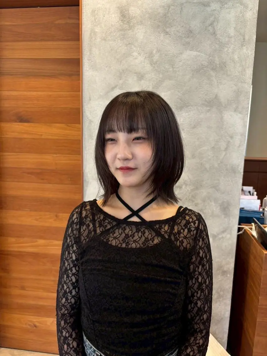 ミディアム 長谷川 楓のヘアスタイル