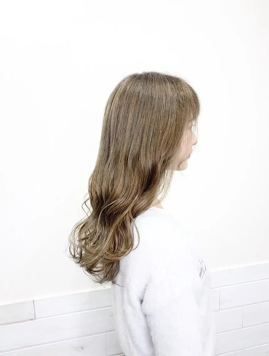 ロング カラー lucia RYOのヘアスタイル