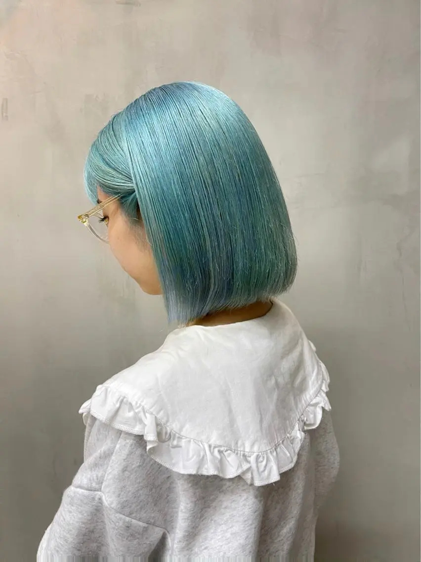 ミディアム カラー ブリーチ ブルーカラー 似合わせショート×透 明感/やじまたかしのヘアスタイル