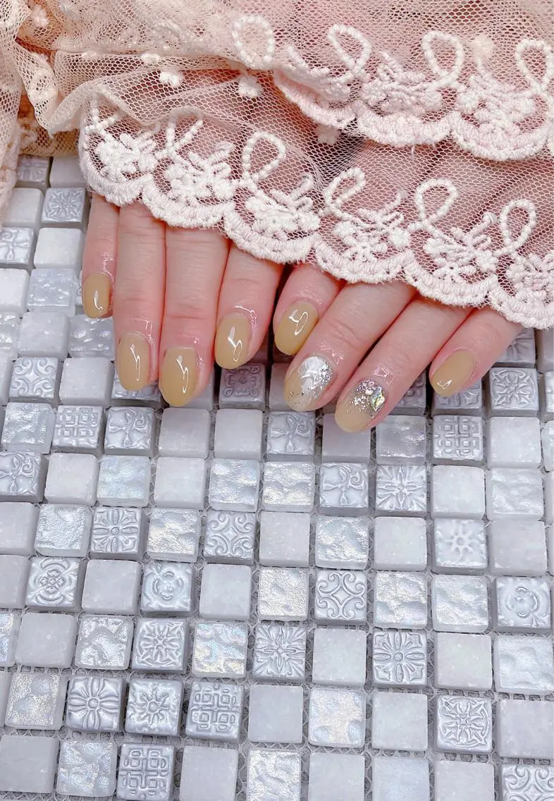 ミディアム めぐみのネイルサロン スタッフ練習のネイルデザイン