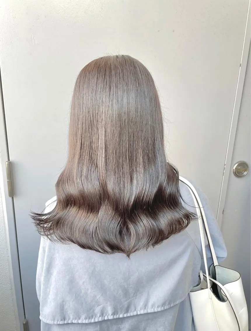 ロング カラー カット ヘアカラー トリートメント ヘッドスパ ヘアセット ベージュカラー💖 やすひろのヘアスタイル