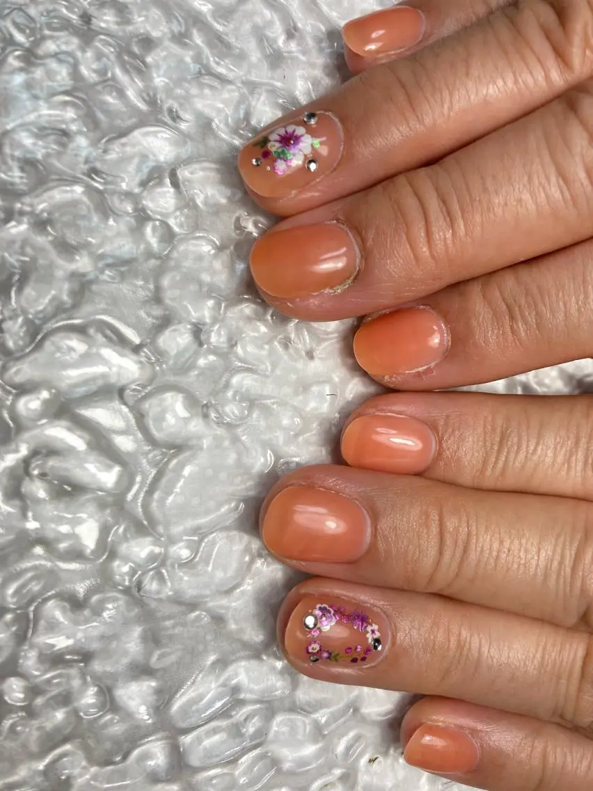 ショート ネイル ハンドネイル フットネイル ✴︎ Delightのネイルデザイン