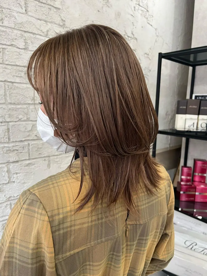 ミディアム ハイライトカラー＆ ダブルカラー　田口のヘアスタイル