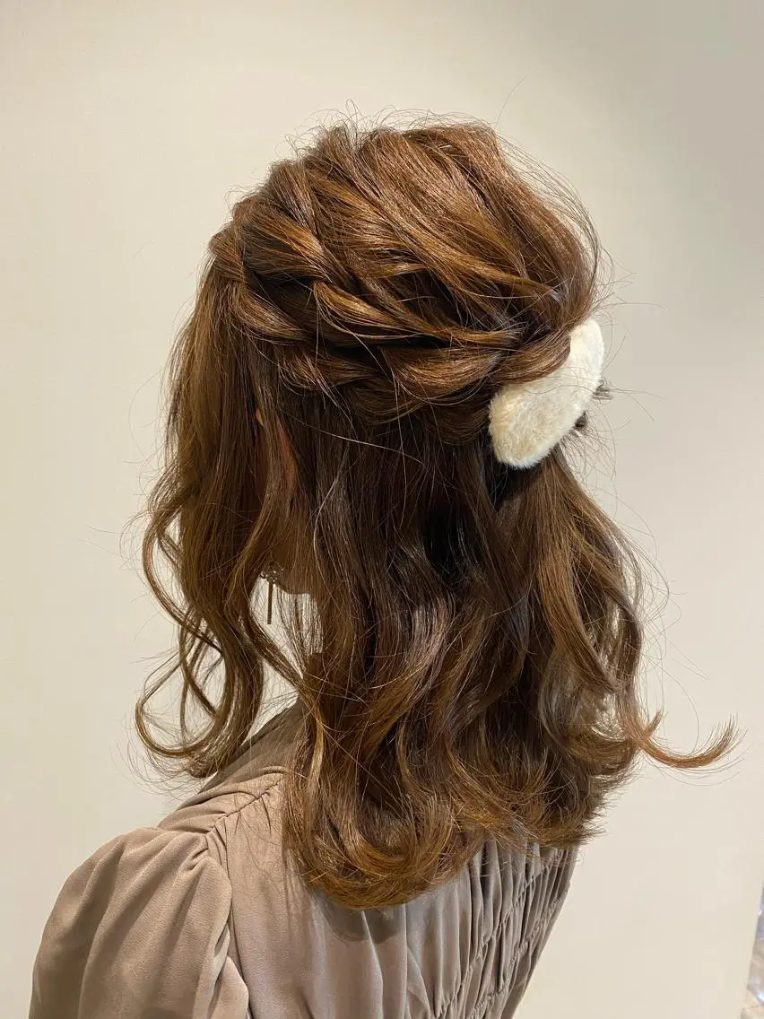 セミロング ヘアアレンジ ハーフアップ ヘアセット 艶髪🌿美髪 大塚礼乃【西荻窪】のヘアスタイル