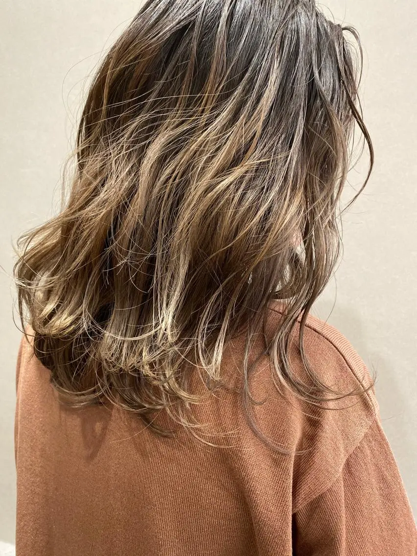 ミディアム 🌕透明感カラー @ENTER大名のヘアスタイル