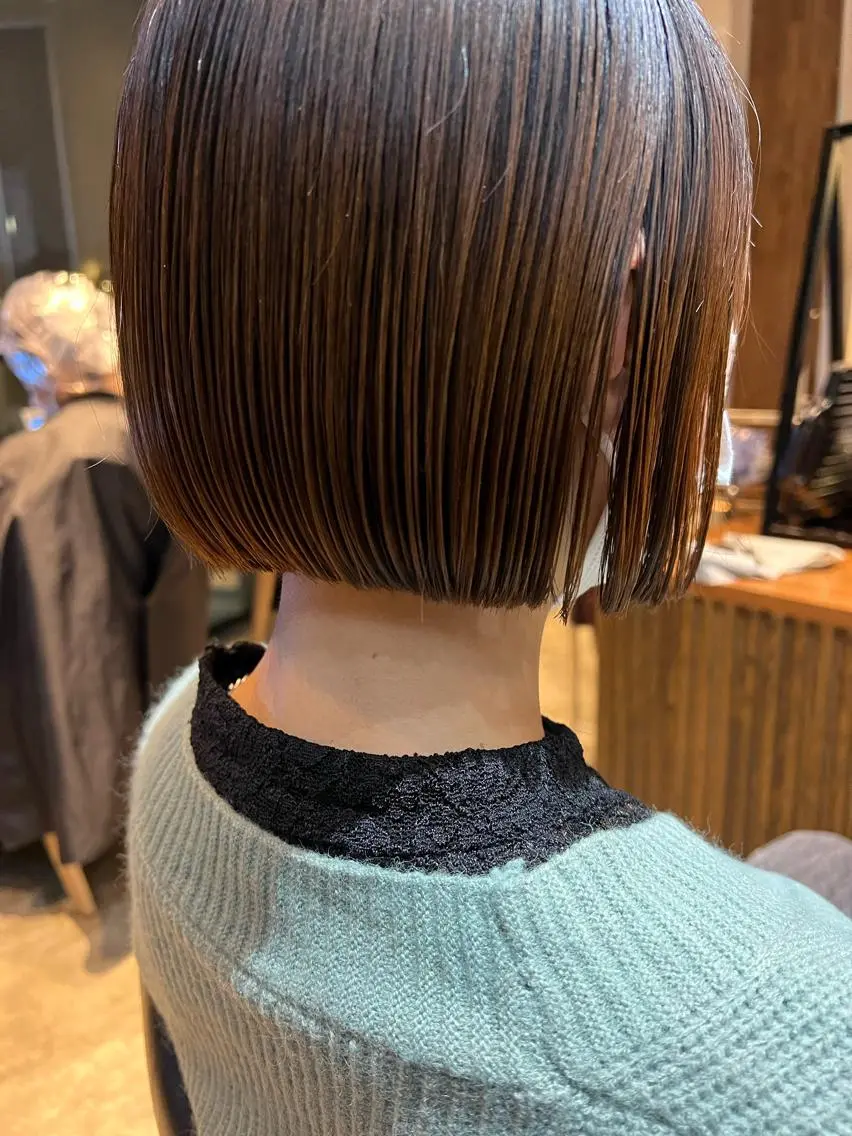 ミディアム パーマ 切りっぱなしボブ ボブ ストレートパーマ 波巻きスパイラルパー マ/シャドウパーマ駿のヘアスタイル