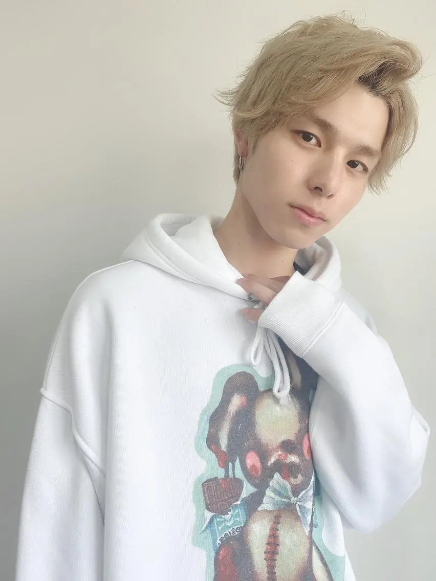 ショート メンズ カラー メンズブリーチ ブリーチ ケアブリーチ 透明感カラー イルミナカラー ⭐️迫田 ゆう⭐️のヘアスタイル