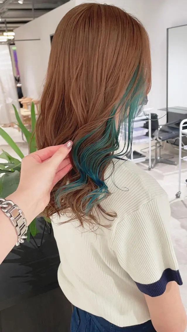 カラー ブリーチ ヘアカラー トリートメント 渋谷:インナーカラー /🍒エリカ🍒のヘアスタイル