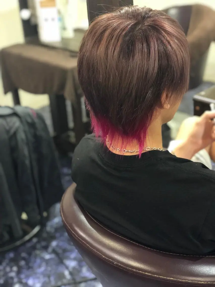 カラー メンズ メンズインナーカラー インナーカラー 坂田 裕樹のヘアスタイル