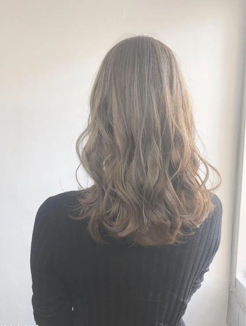 カラー ヘアカラー トリートメント 吉田 典弘のヘアスタイル