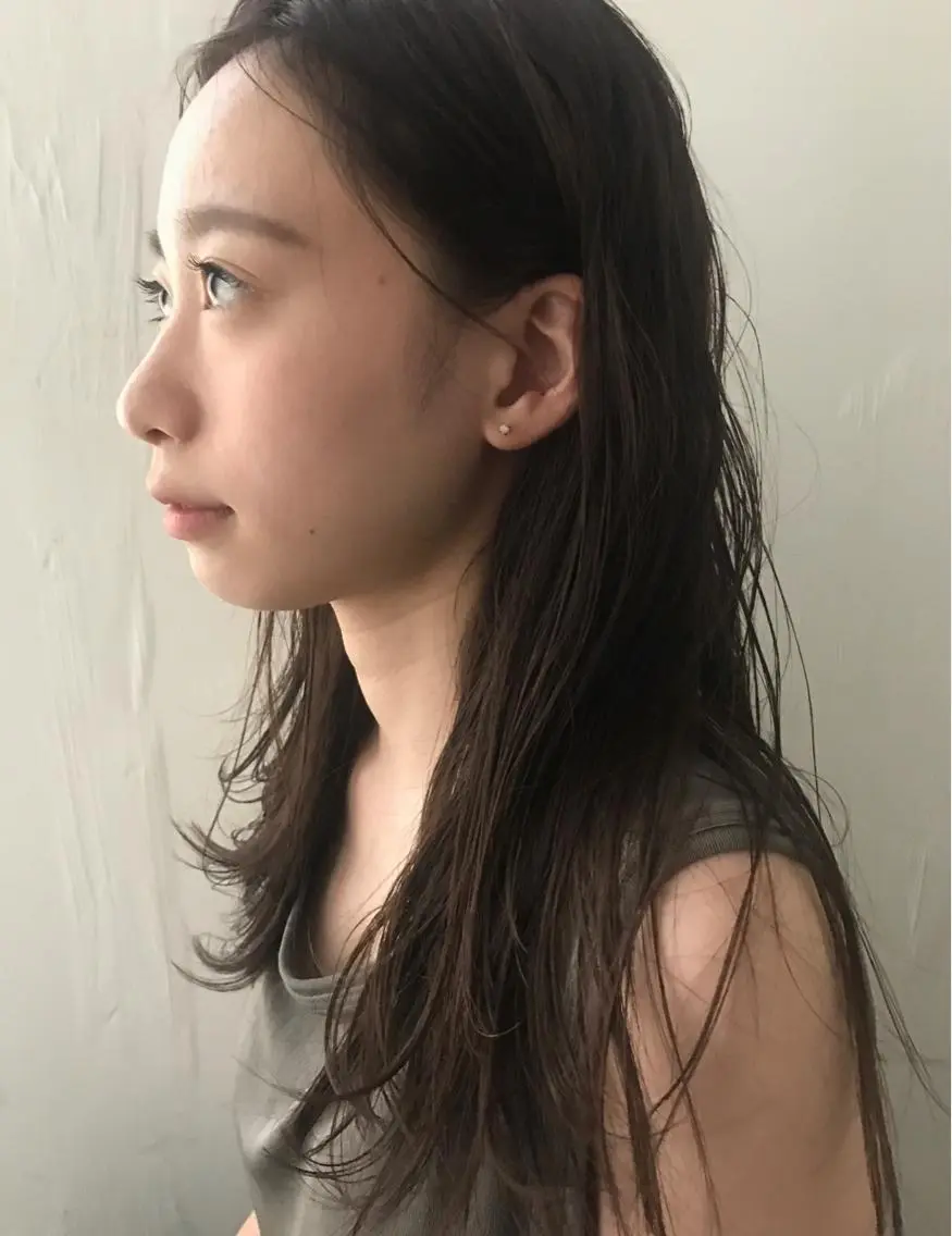 ミディアム カラー 透明感カラー 貫洞 大介のヘアスタイル