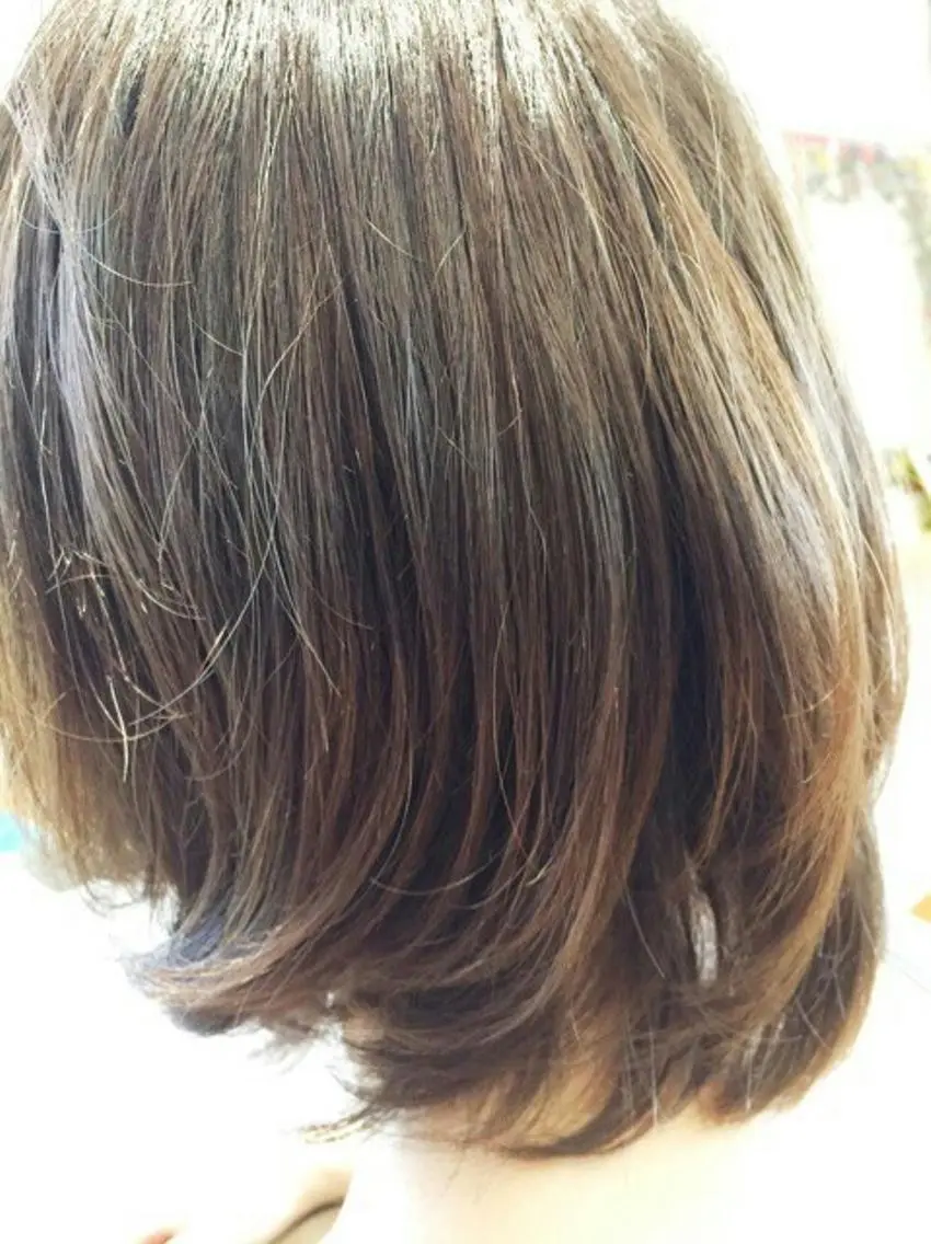 カラー ミディアム ボブ レイヤーカット トリートメント 畠村 美智子のヘアスタイル
